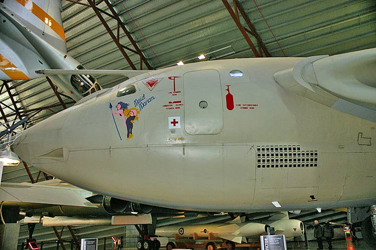 Handley Page Victor B.2R, B(SR).2, K.2 (XH672)
