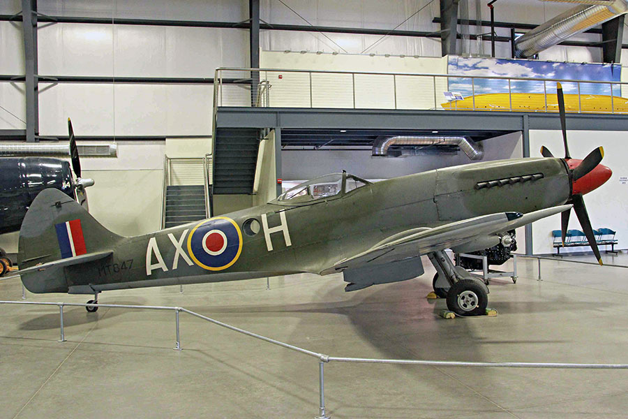 Supermarine Spitfire FR Mk XIVe (MT847)