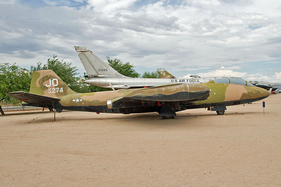 Martin B-57E/EB-57E Canberra (52-4274)