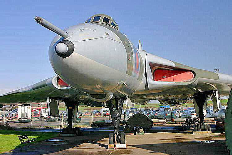 AVRO VULCAN B.2 (XM594)