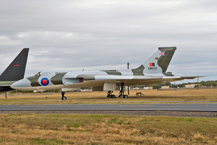 AVRO VULCAN B.2 (XM606)