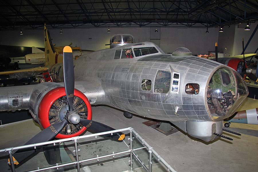 Boeing B.17G Fortress (44-83868)